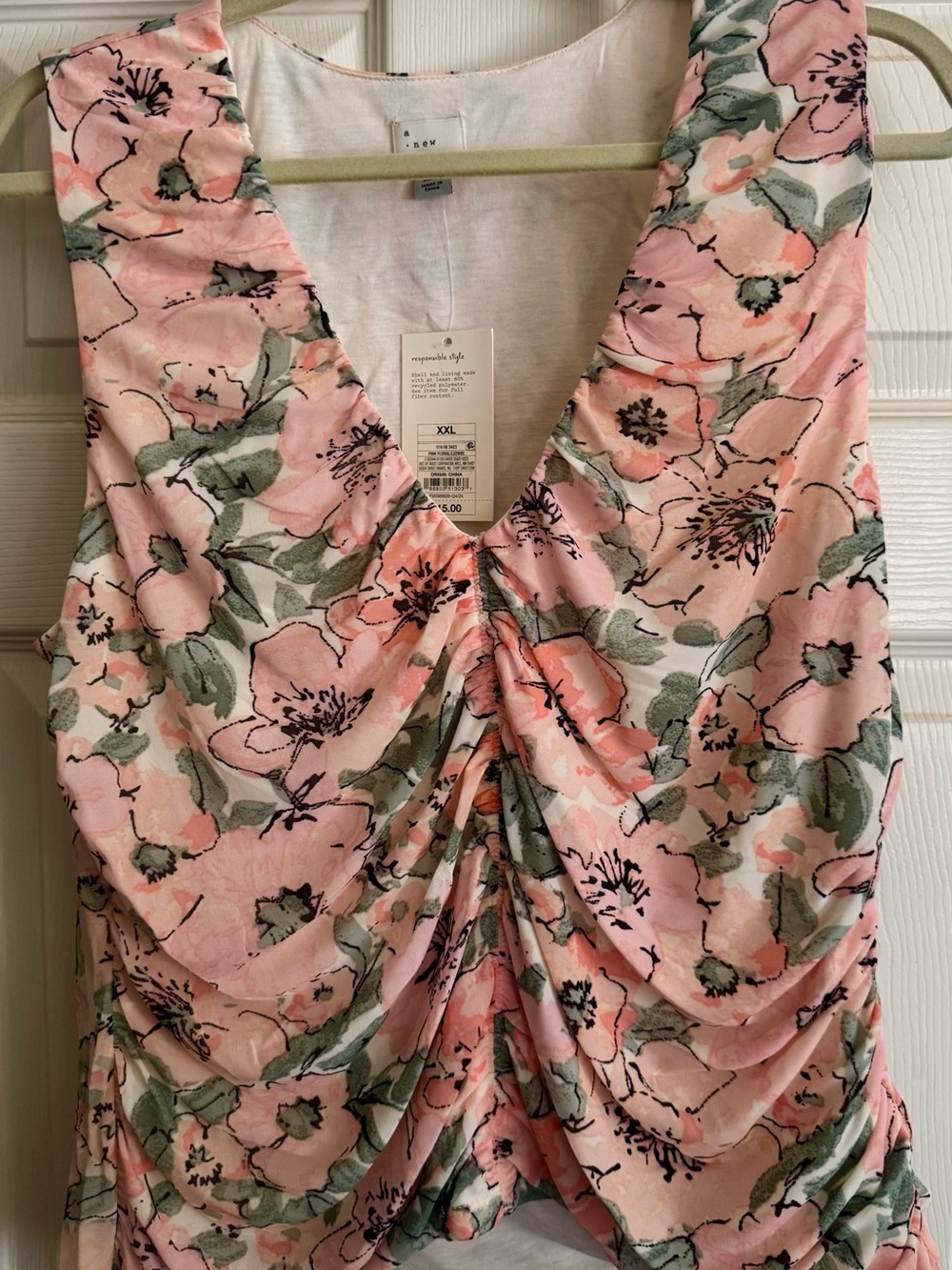 a new day Sleeveless Pink Floral V-Neck Sleeveless Ruched Front Top size XXL.